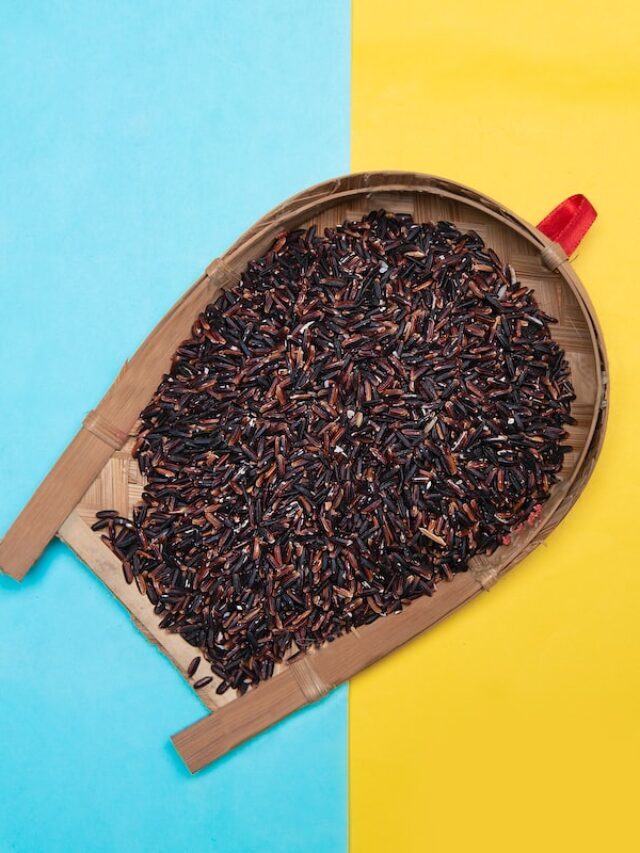 9 Benefits of Black Rice Which Protects You From Diseases